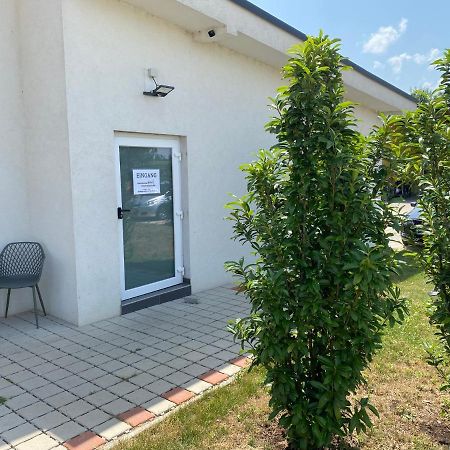Pottsching Gaestezimmer Oedenburgerstrasse מראה חיצוני תמונה