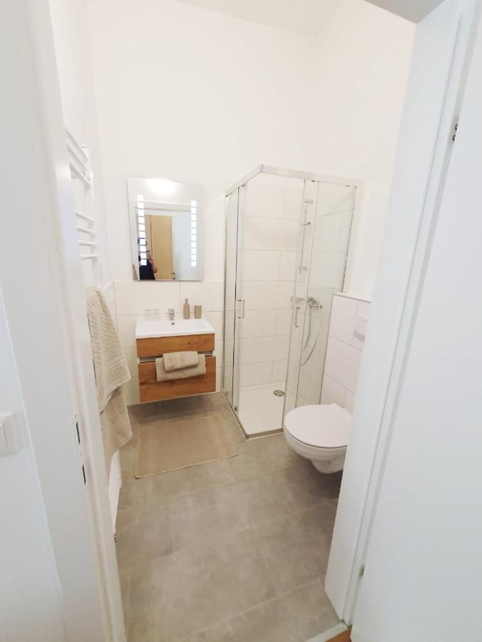 Pottsching Gaestezimmer Oedenburgerstrasse מראה חיצוני תמונה